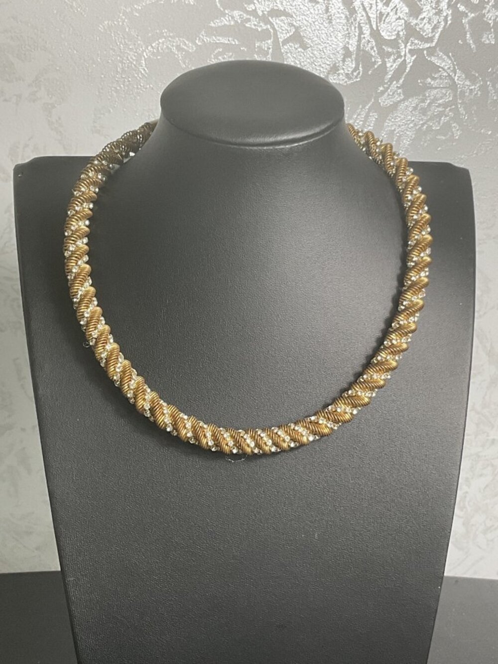 Vintage Gold Twisted Rope Choker Necklace Pavé Crystal Coquette Old Money Glam